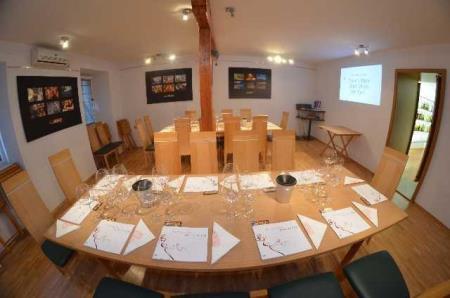 346496Vinoteka Vipava 6